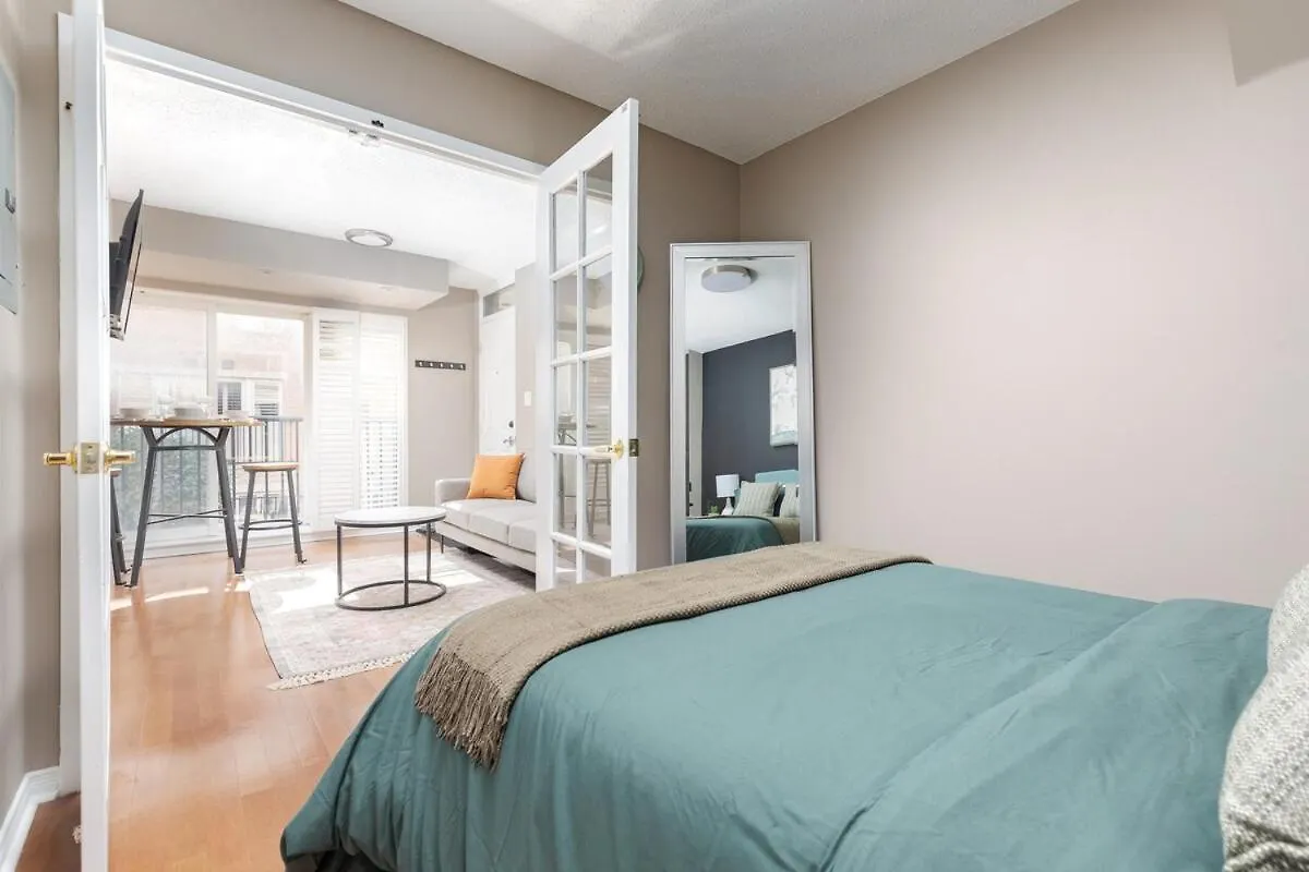 Apartment Liberty Village Home 5 Mins To Lakeshore! Toronto Canada