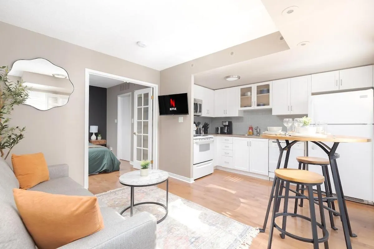 Liberty Village Home 5 Mins To Lakeshore! Toronto