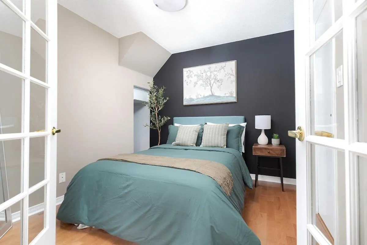 Apartment Liberty Village Home 5 Mins To Lakeshore! Toronto